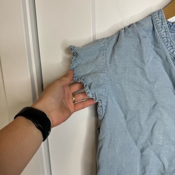 Frame Denim Rowan Chambray Blue Henley Flutter Sleeve Blouse Size Large - Picture 3 of 6